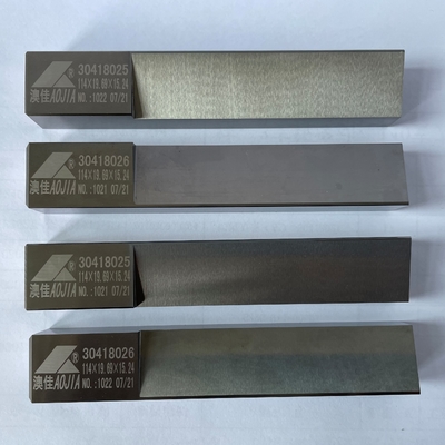 3つの表面炭化物ギヤ カッター用具は耐久力のある114*19.69*15.24に塗った