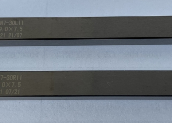 耐久力のあるギヤによって塗られるフライス用具の炭化物の銀製灰色
