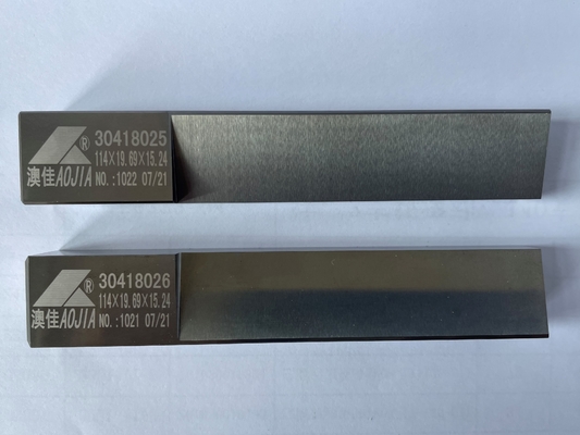 3つの表面炭化物ギヤ カッター用具は耐久力のある114*19.69*15.24に塗った