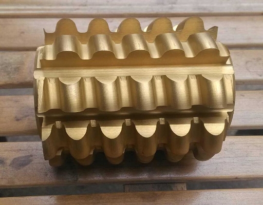 固体炭化物ギヤ歯切り工具のカッターは金色チタニウムAl XNのコーティングに用具を使う