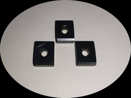 コーティングでCNCのカッター用具の刃の高精度を大体の形にするAP30